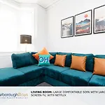 - Trafalgar - 4 Bedroomed House - Free Parking Nyaraló *