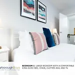 Nyaraló - Trafalgar - 4 Bedroomed House - Free Parking