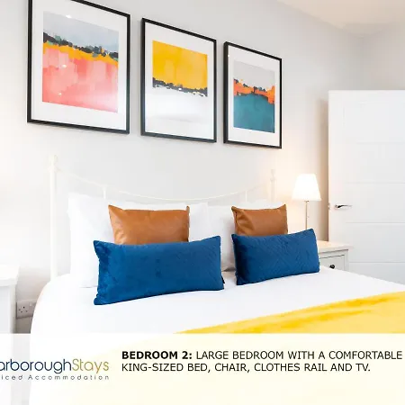 - Trafalgar - 4 Bedroomed House - Free Parking Σπίτι διακοπών Σκάρμπορο