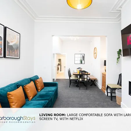 別荘 - Trafalgar - 4 Bedroomed House - Free Parking スカーバラ