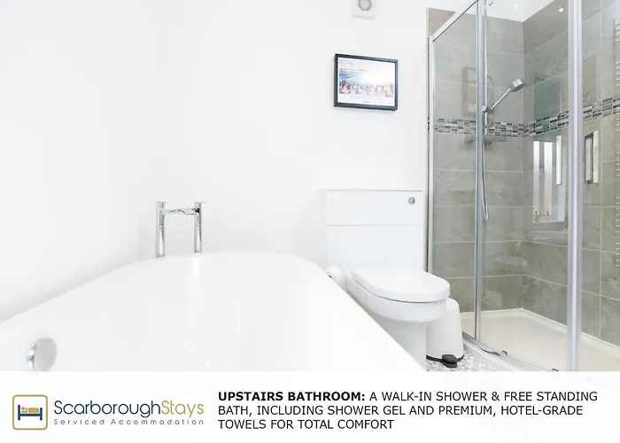 - Trafalgar - 4 Bedroomed House - Free Parking