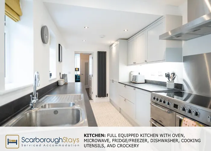 - Trafalgar - 4 Bedroomed House - Free Parking Hébergement de vacances *