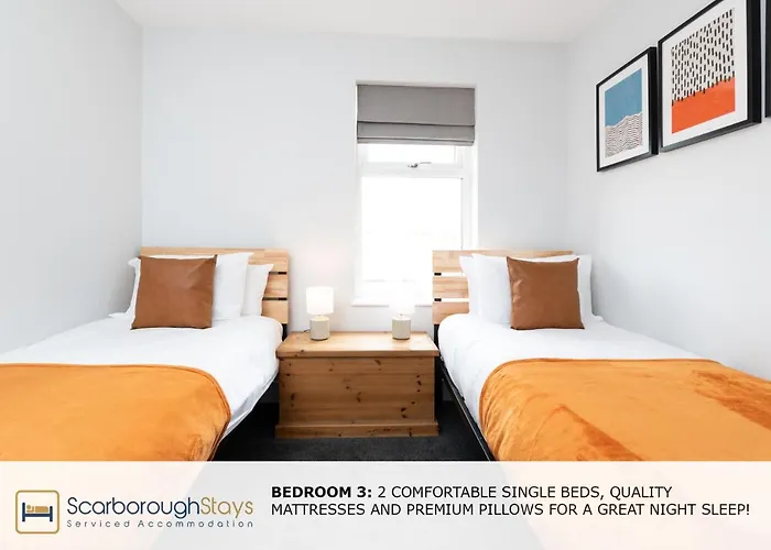 Hébergement de vacances - Trafalgar - 4 Bedroomed House - Free Parking Scarborough