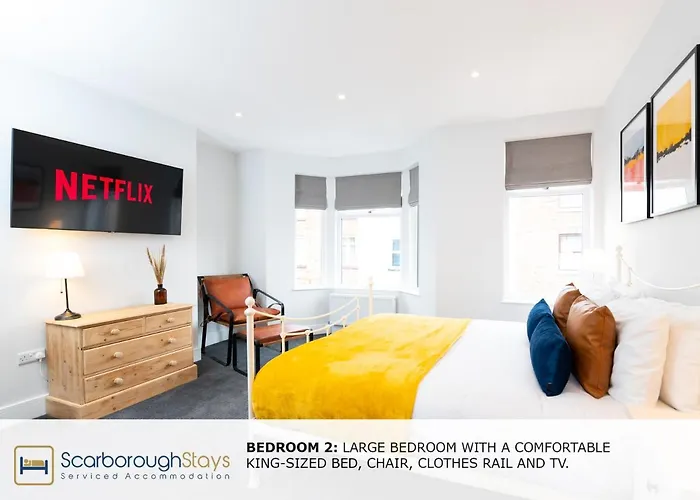 - Trafalgar - 4 Bedroomed House - Free Parking Scarborough