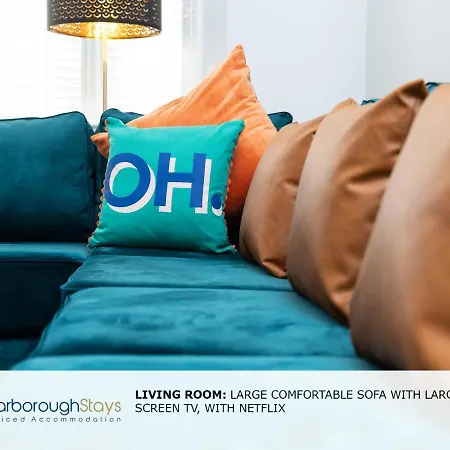 Nyaraló - Trafalgar - 4 Bedroomed House - Free Parking